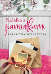 Pudełko z pamiątkami - Katarzyna Kowalewska | mała okładka